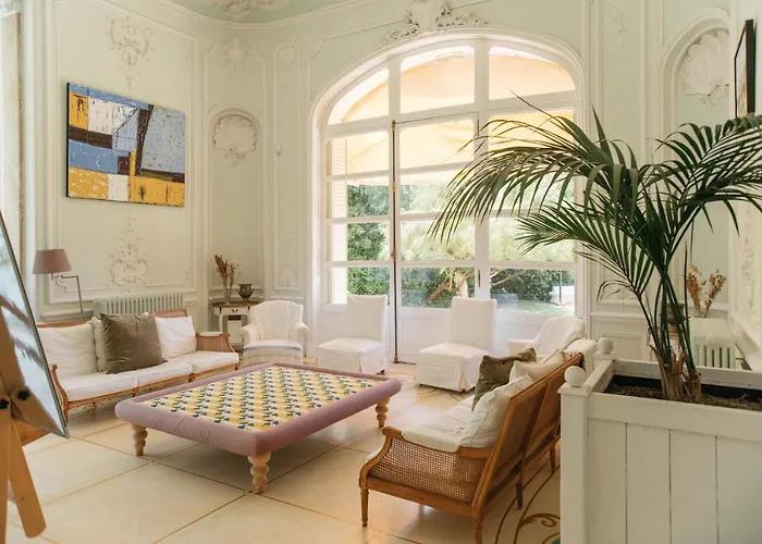 Exclusive Waterfront Villa In Domaine Rocabella - French Riviera